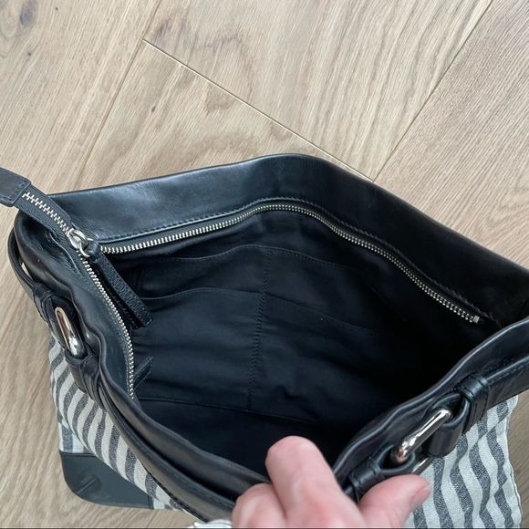 CLUB MONACO LINEN/LEATHER CLUTCH - Picture 12 of 12